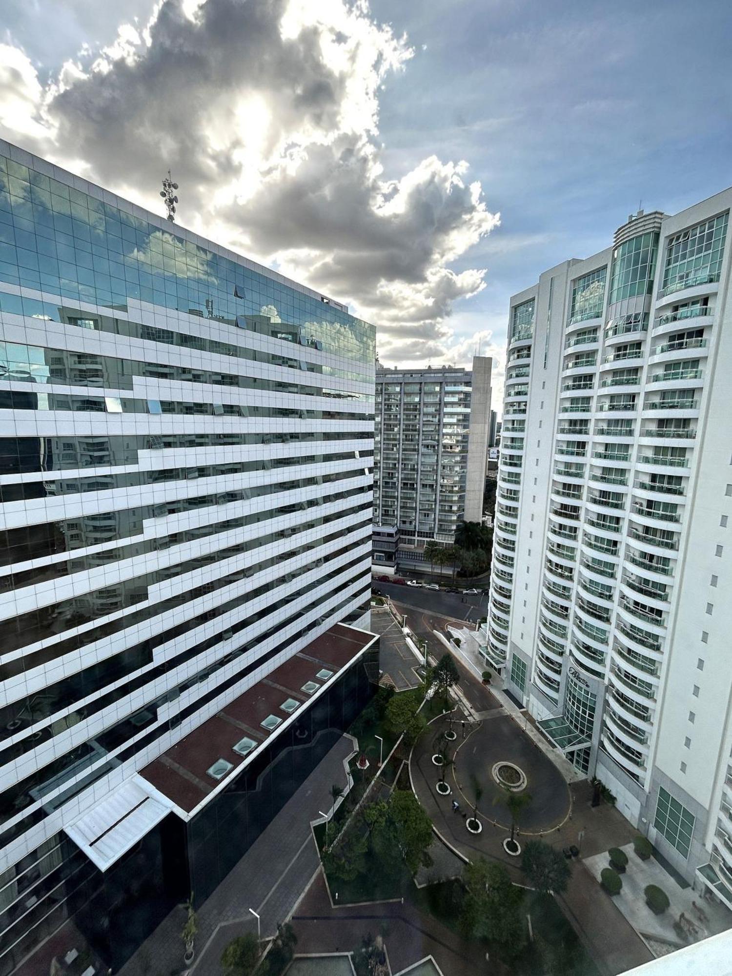 Sm1517 Apart Hotel Em Frente Ao Conjunto Nacional Brasília Exteriör bild